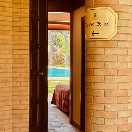 Grand Vigna Nocelli فندق لوتشرا