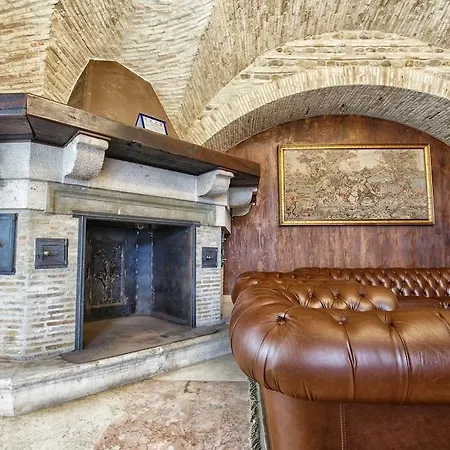 Grand Vigna Nocelli فندق 5*